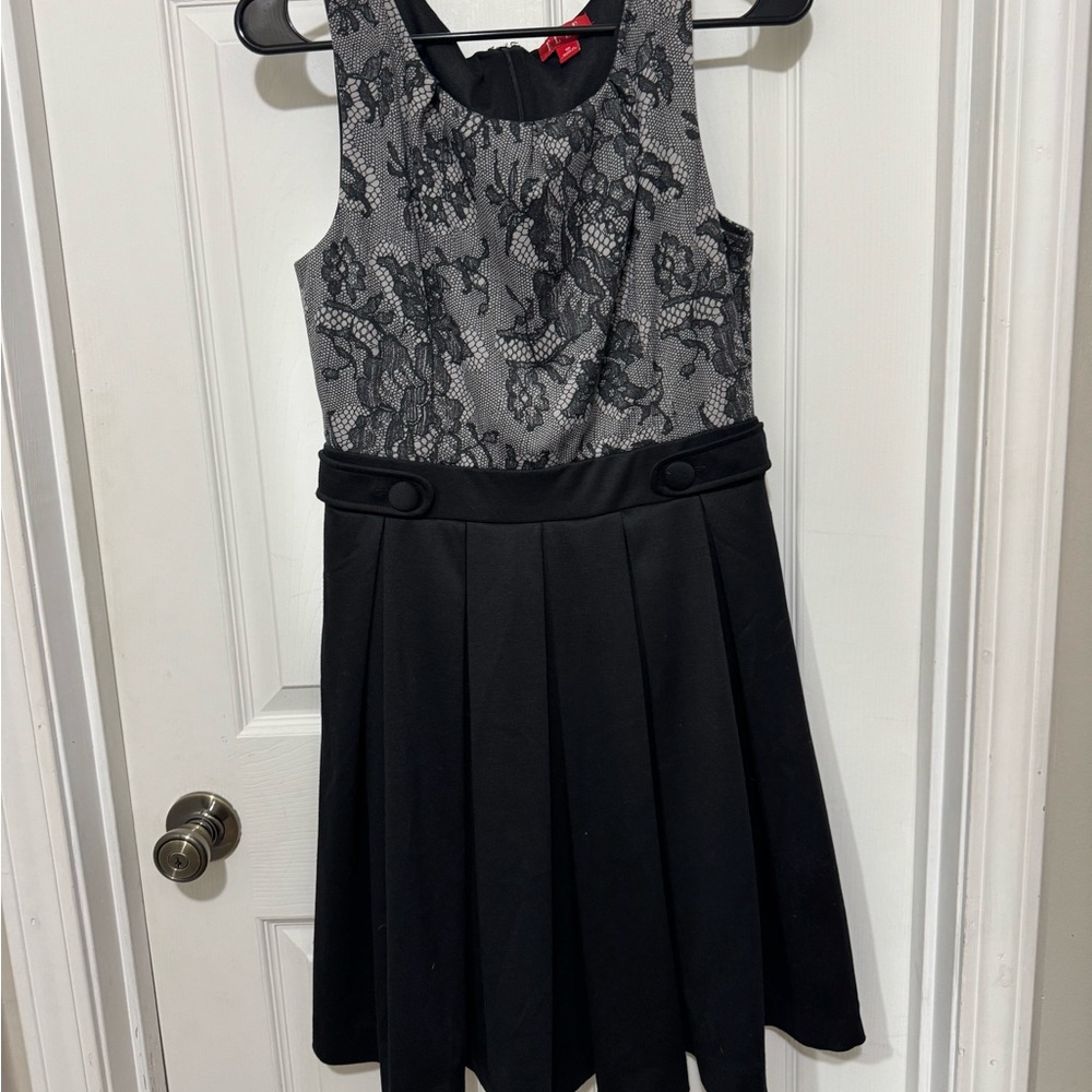 Vintage Elle Black & White Pleated Fit and Flare Cocktail Dress